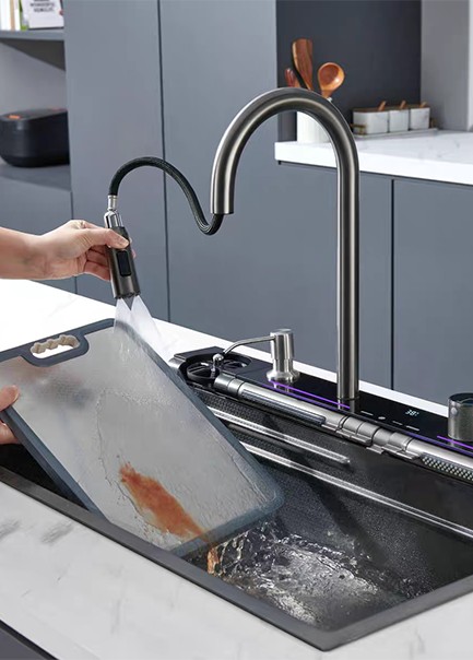 Trahere-Out Faucet